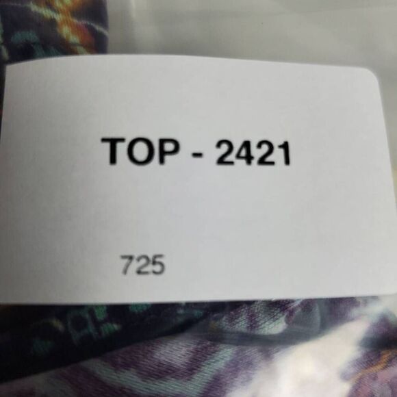 LuLaRoe Carly Tunic Dress Women’s M Purple Mosaic Print High Low Hem - Picture 6 of 6